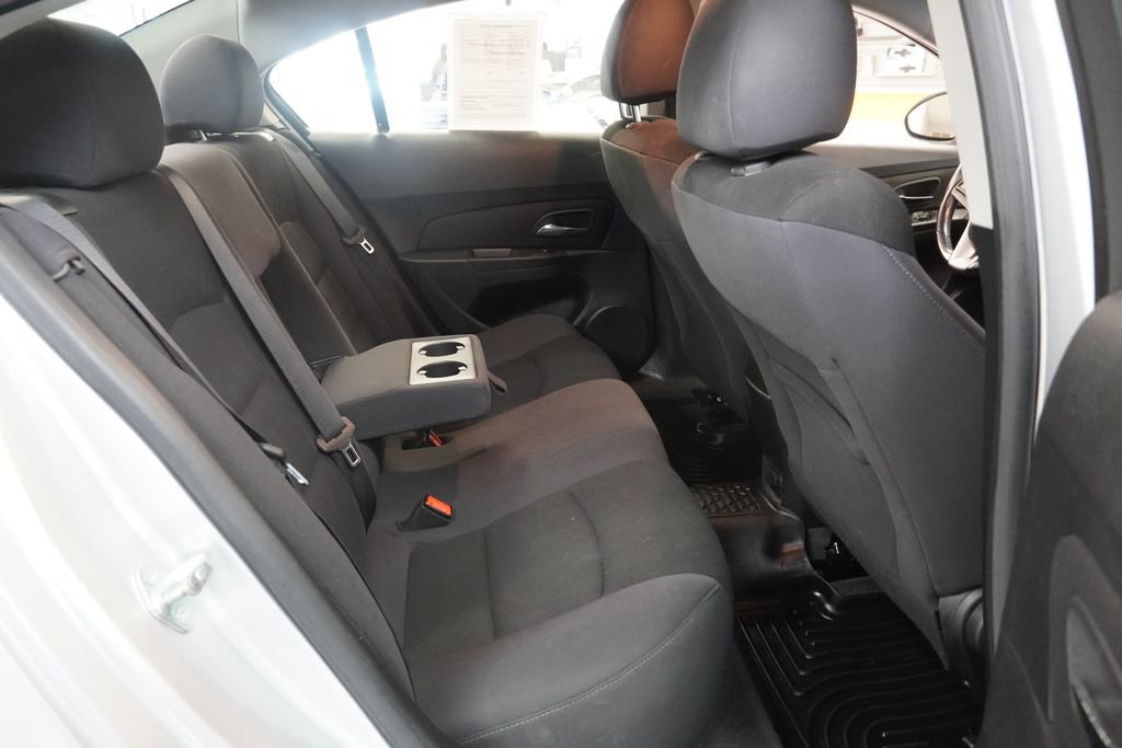 Used 2013 Chevrolet Cruze LT image 28
