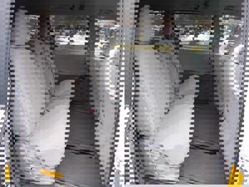 Used 2014 Toyota Sienna LE image 25