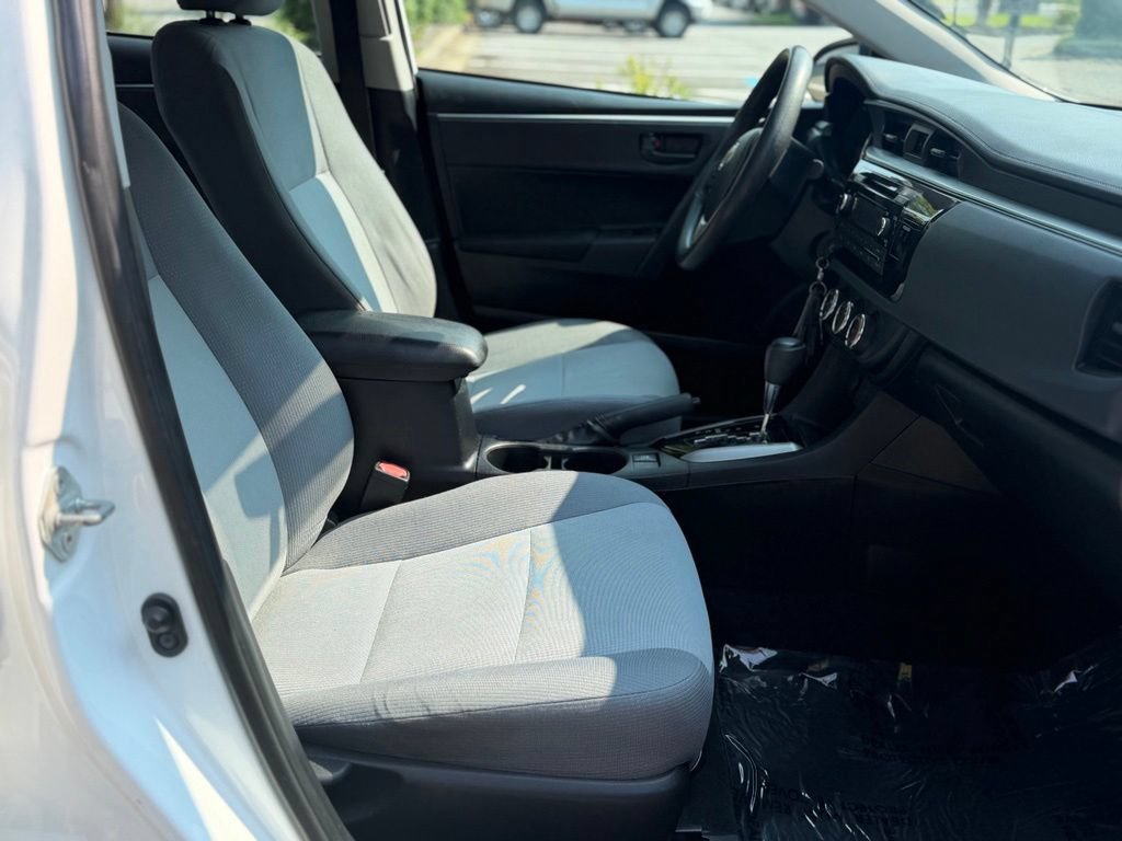 Used 2015 Toyota Corolla L FWD image 6
