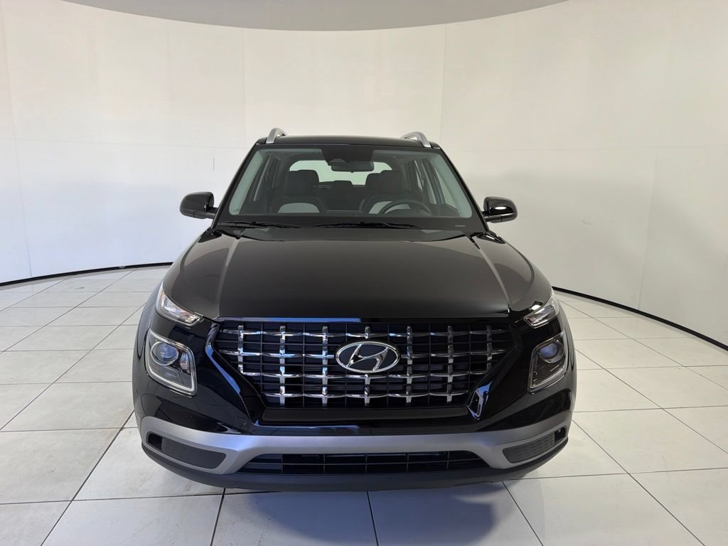 New 2026 Hyundai Venue SEL FWD image 2