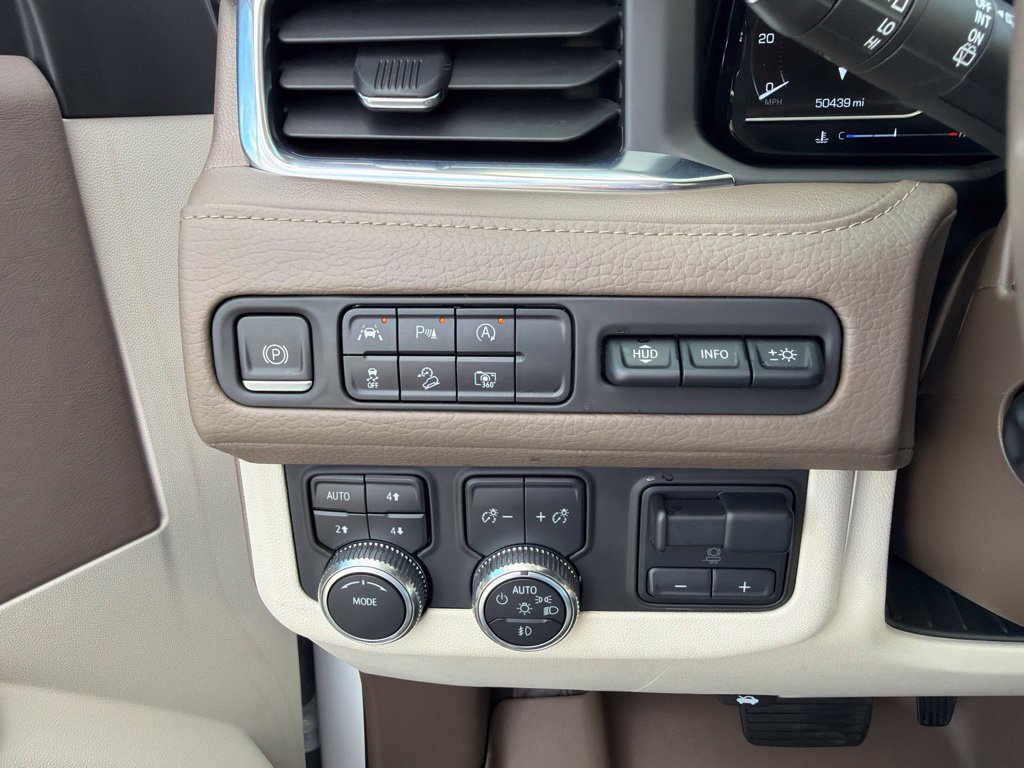 Used 2023 GMC Yukon XL Denali w/ Max Trailering Package AWD/4WD image 30