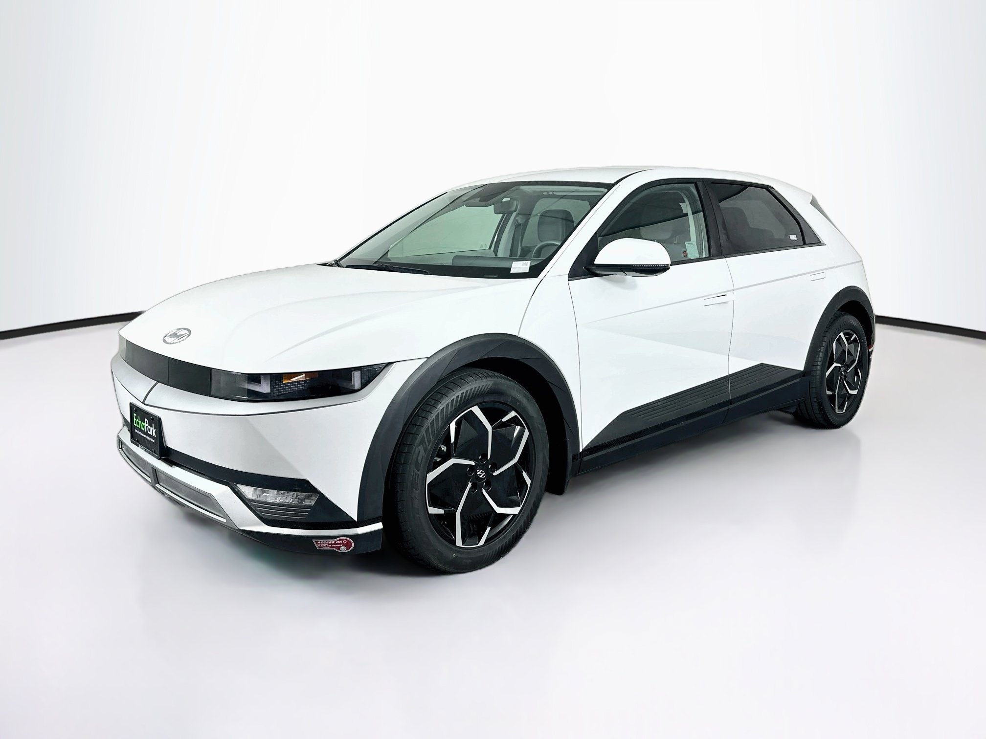 Used 2024 Hyundai Ioniq 5 SE RWD image 3