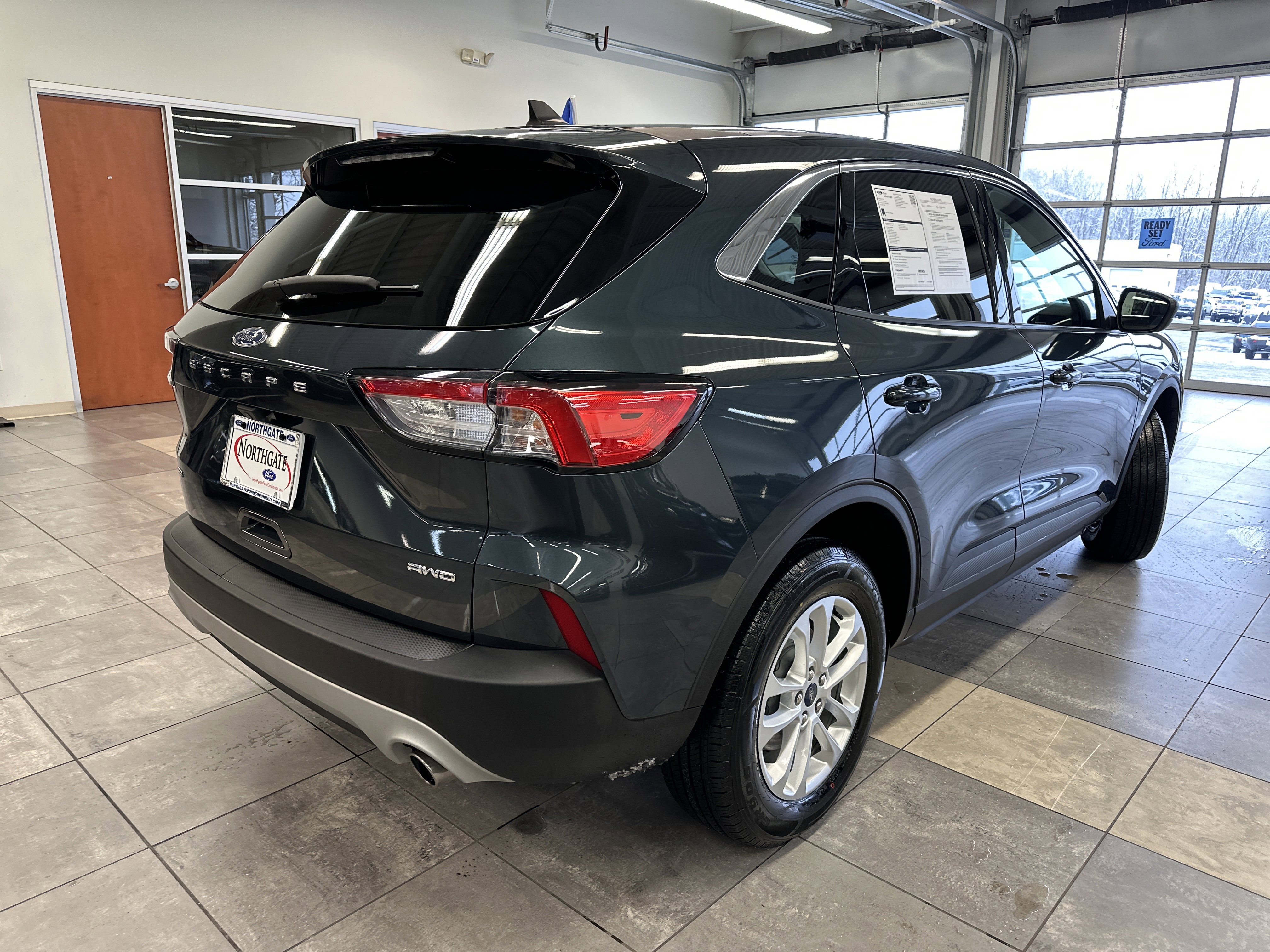 Certified 2022 Ford Escape SE w/ Cold Weather Package image 12