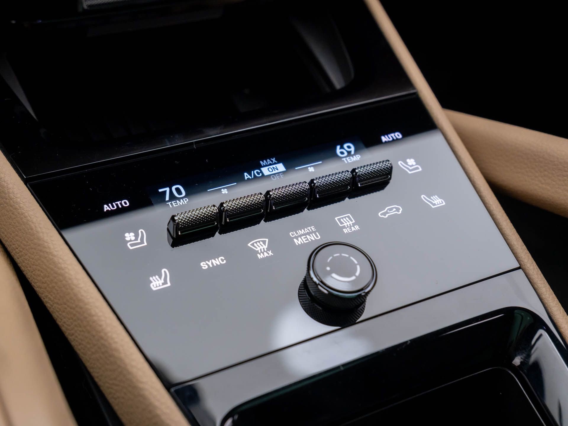 Certified 2024 Porsche Cayenne image 28