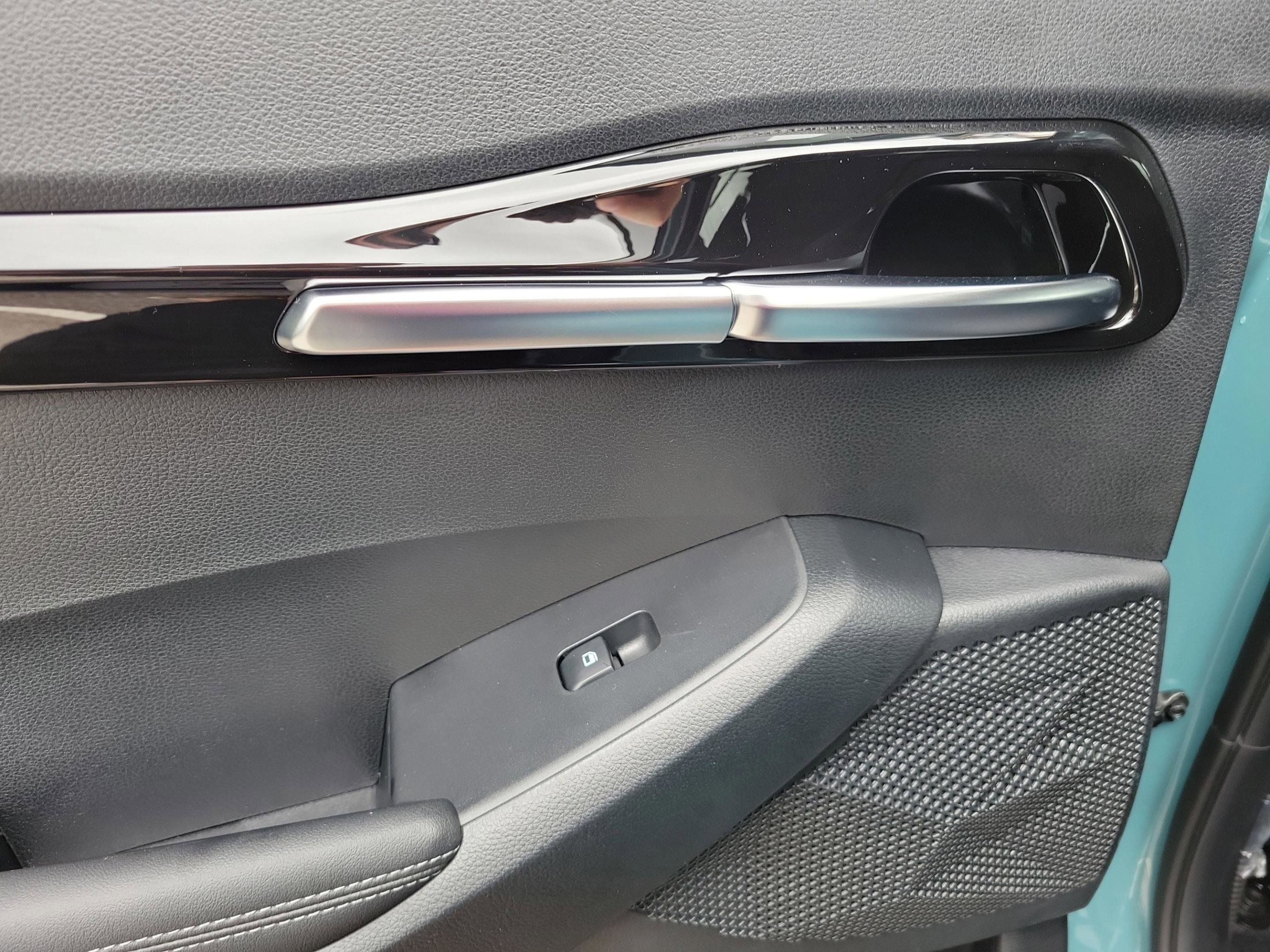 New 2025 Kia Seltos S image 33