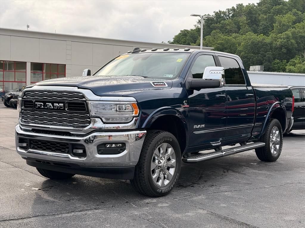 Used 2024 RAM 3500 Limited AWD/4WD image 9