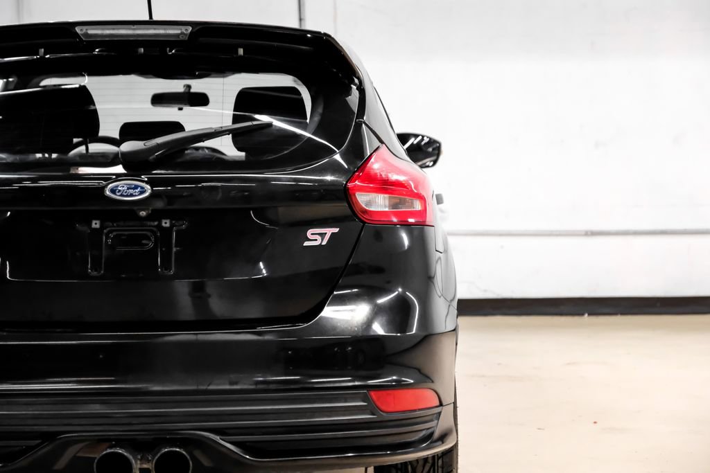 Used 2015 Ford Focus ST FWD image 42