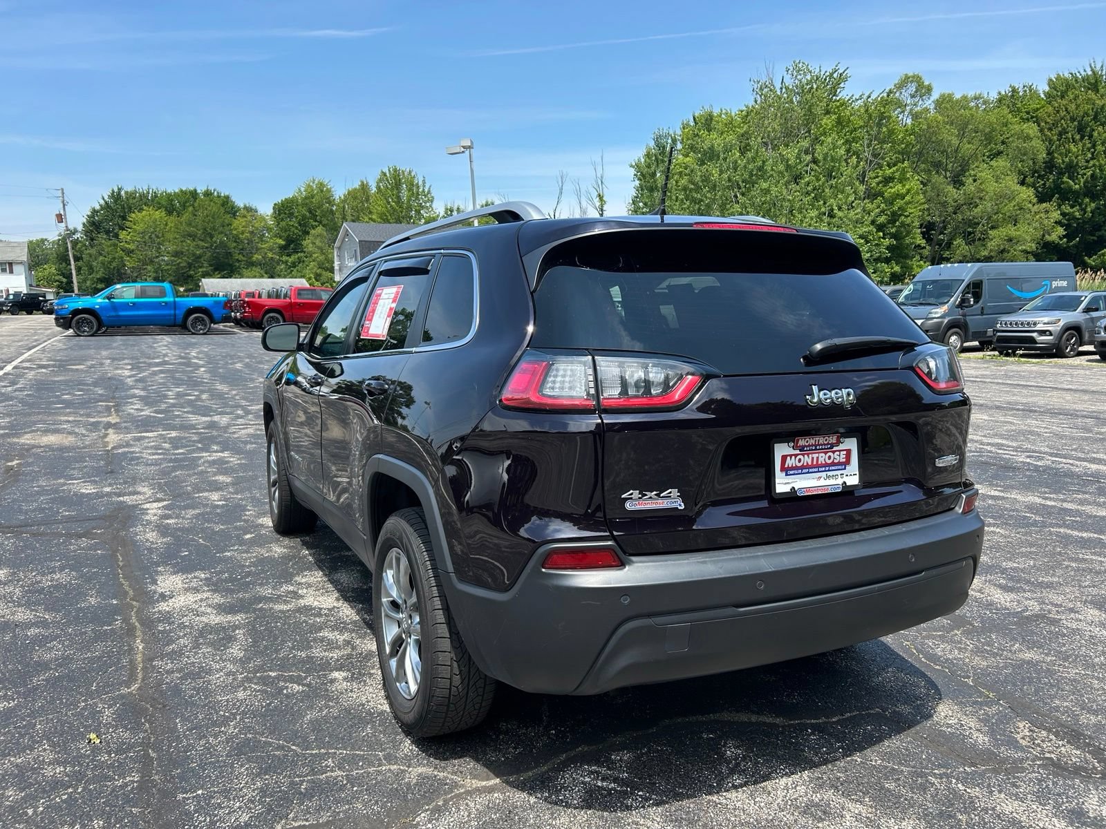 Used 2021 Jeep Cherokee Latitude Plus AWD/4WD image 4