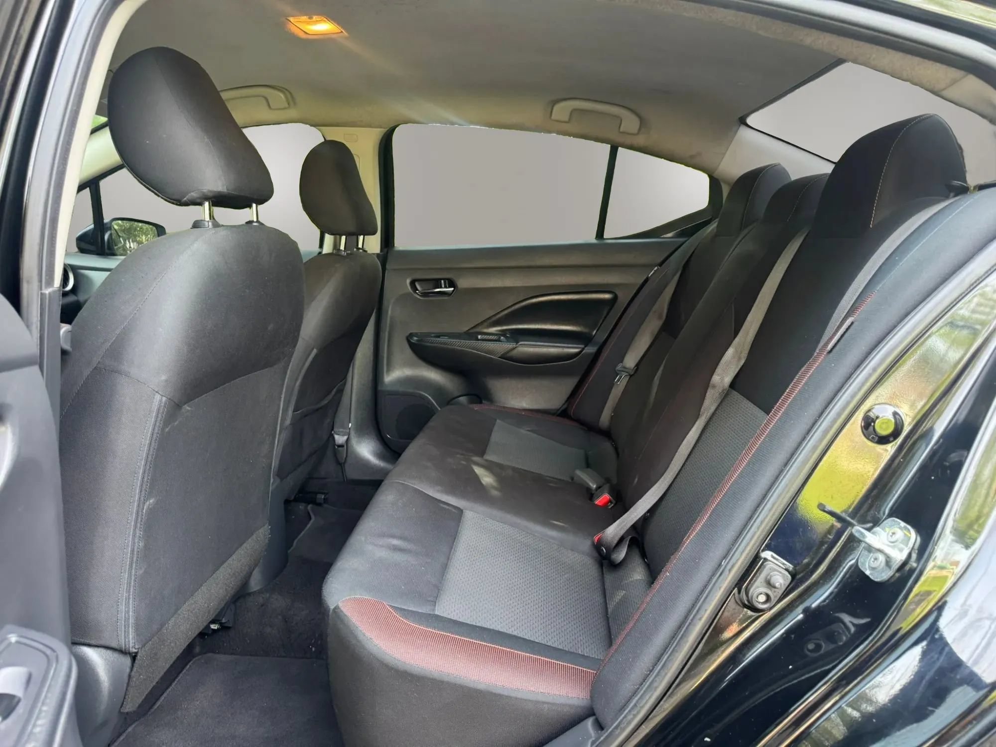 Used 2020 Nissan Versa SR w/ Convenience Package FWD image 15