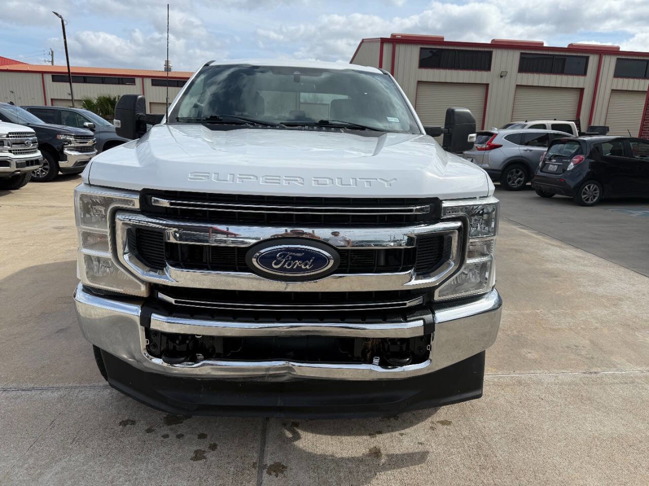 Used 2022 Ford F250 XLT image 2