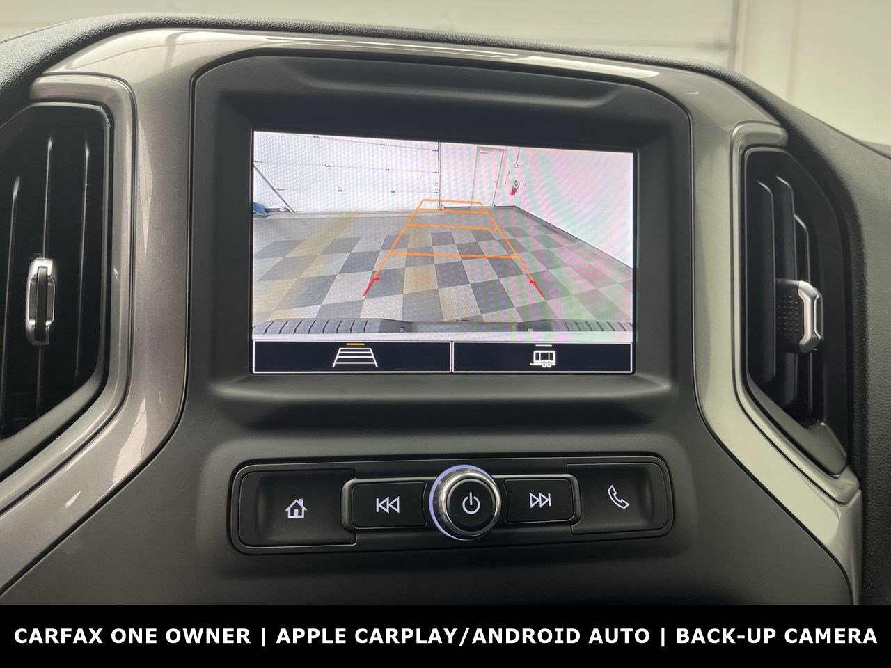 Used 2025 Chevrolet Silverado 2500 Custom w/ Custom Value Package image 5