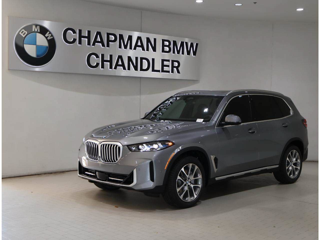 Used 2026 BMW X5 sDrive40i w/ Premium Package RWD image 1