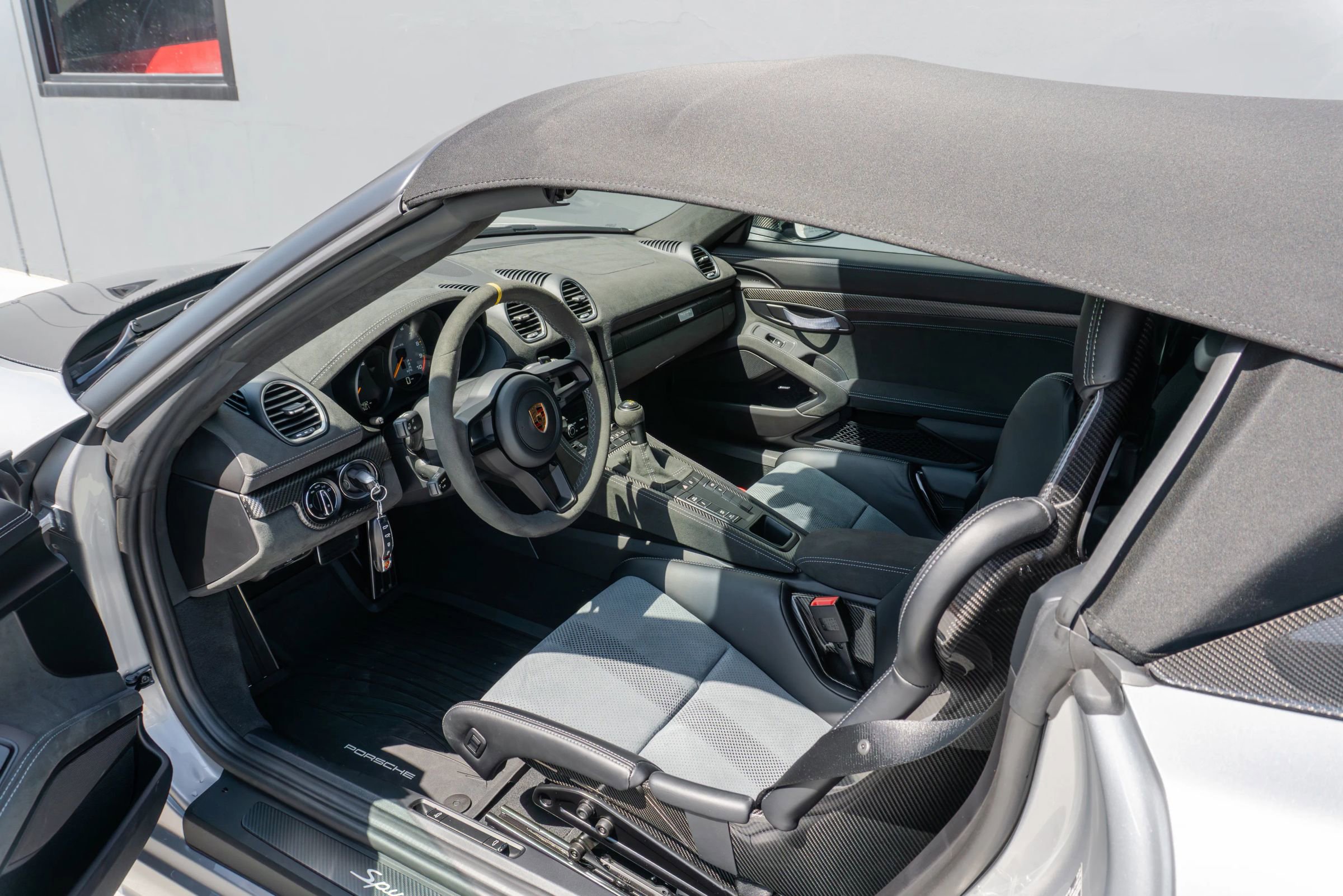Used 2025 Porsche 718 Boxster Spyder RS RWD image 56