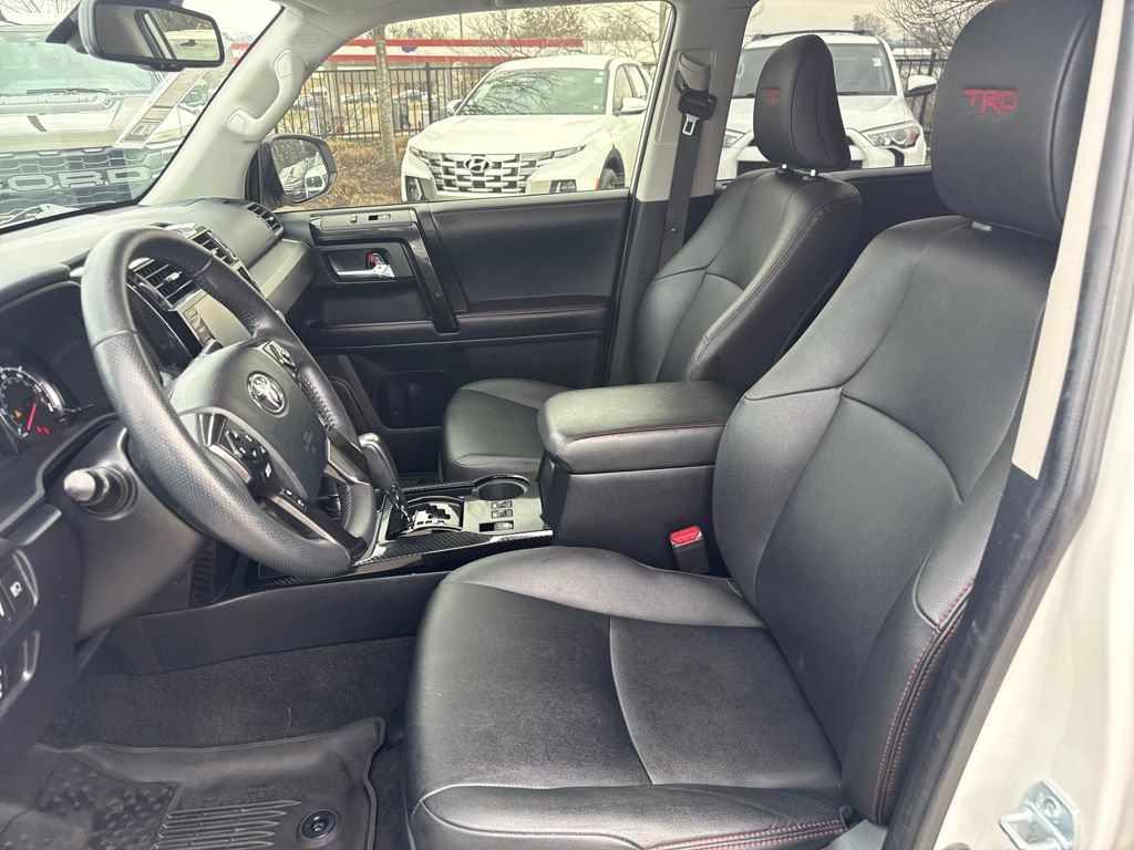 Used 2021 Toyota 4Runner Venture image 12