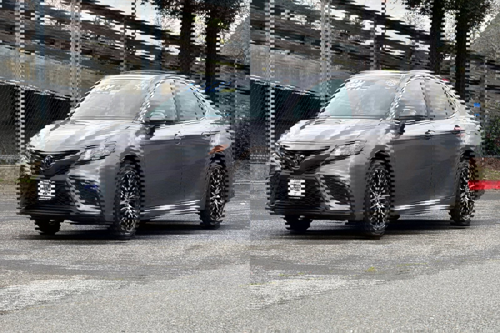 Used 2023 Toyota Camry SE image 8