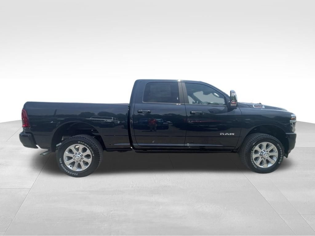 New 2026 RAM 2500 Laramie AWD/4WD image 11