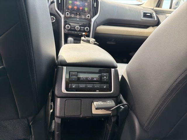 Used 2022 Subaru Ascent Limited w/ Technology Package AWD/4WD image 16