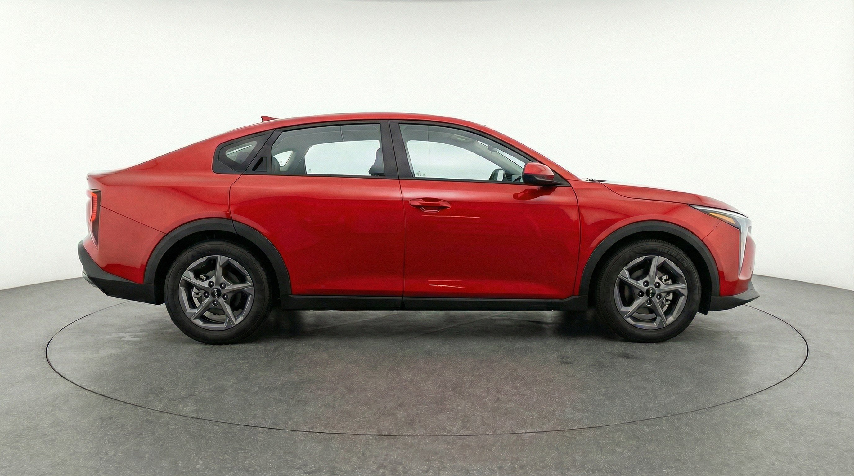 Used 2025 Kia K4 FWD image 11