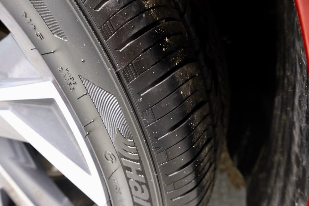 Used 2025 Hyundai Elantra SEL image 21