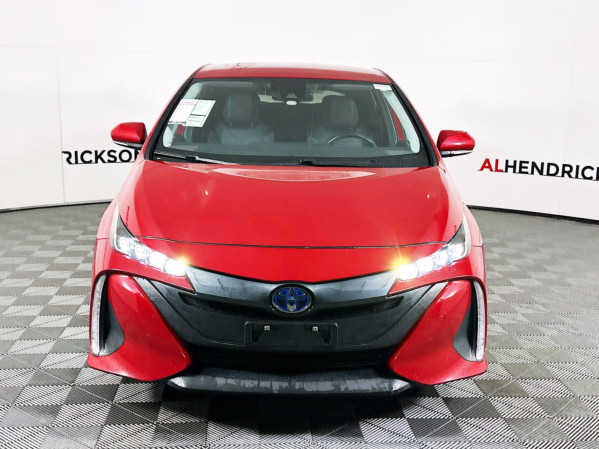 Used 2021 Toyota Prius Prime XLE image 8