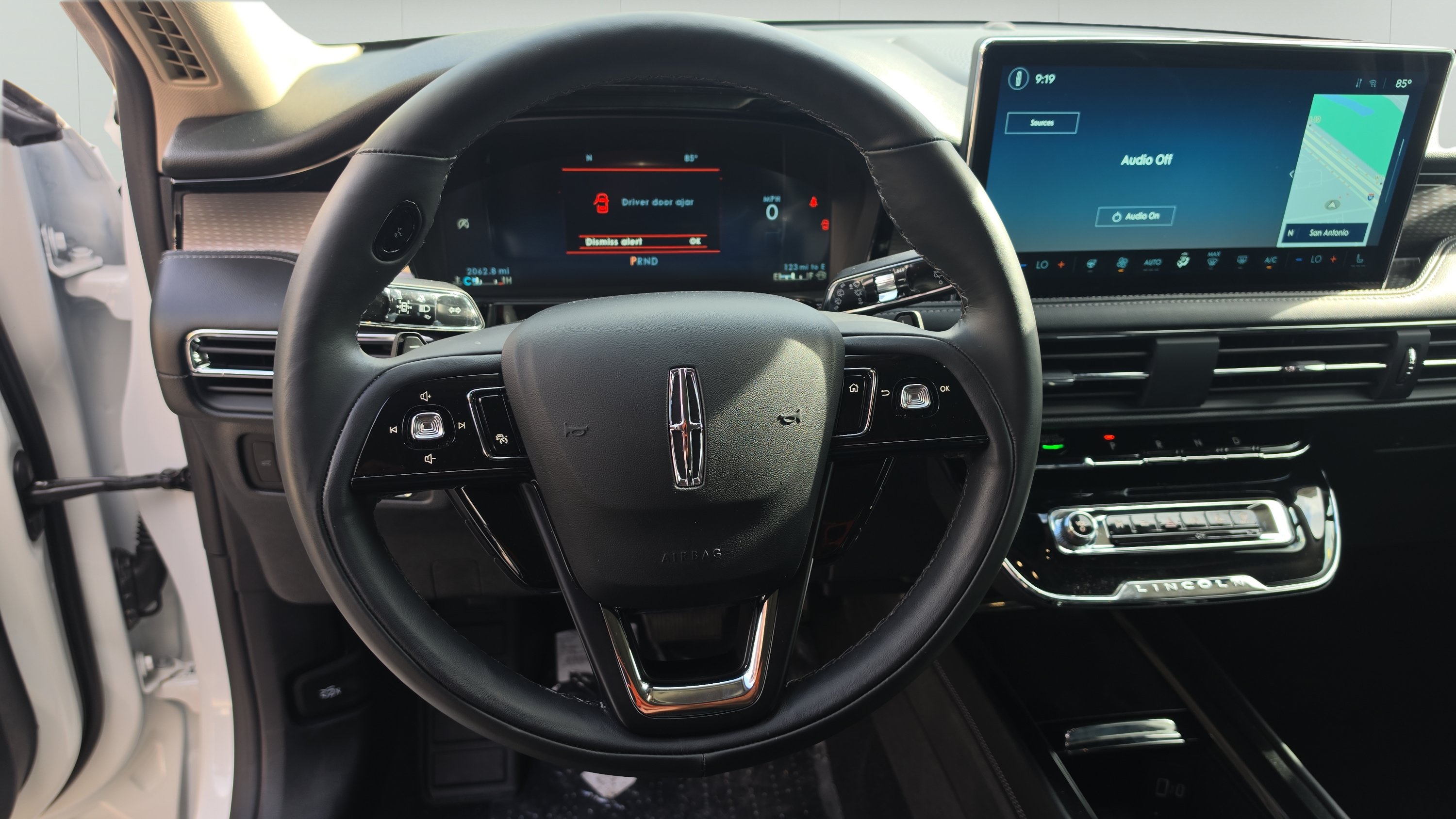 New 2026 Lincoln Corsair Reserve FWD image 11