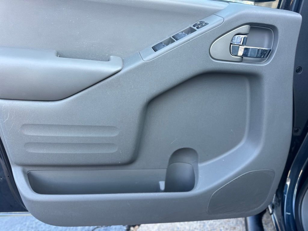 Used 2018 Nissan Frontier SV w/ Value Truck Package image 16