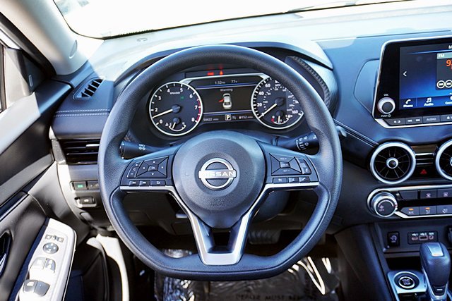 Used 2024 Nissan Sentra SV FWD image 28