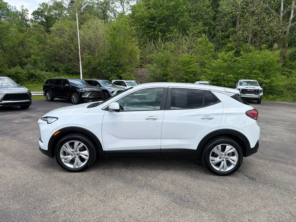 Used 2024 Buick Encore GX Preferred w/ Comfort Package FWD image 6