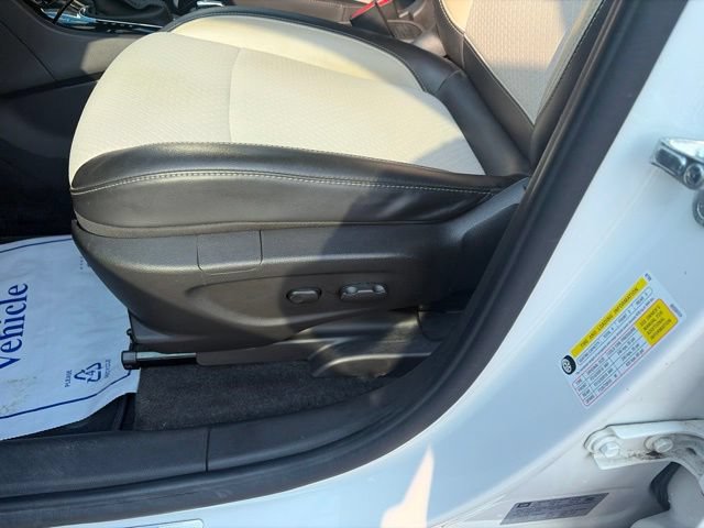 Used 2021 Buick Encore Preferred w/ Safety Package II AWD/4WD image 8