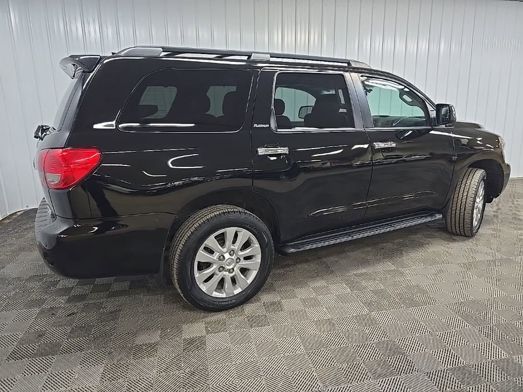 Used 2016 Toyota Sequoia Platinum image 3
