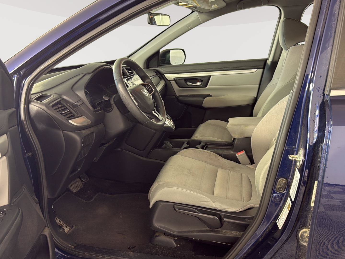 Used 2019 Honda CR-V LX image 5