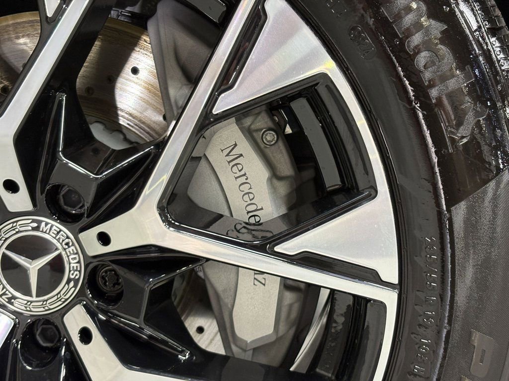 Used 2025 Mercedes-Benz GLC 350e 4MATIC w/ Driver Assistance Package image 38