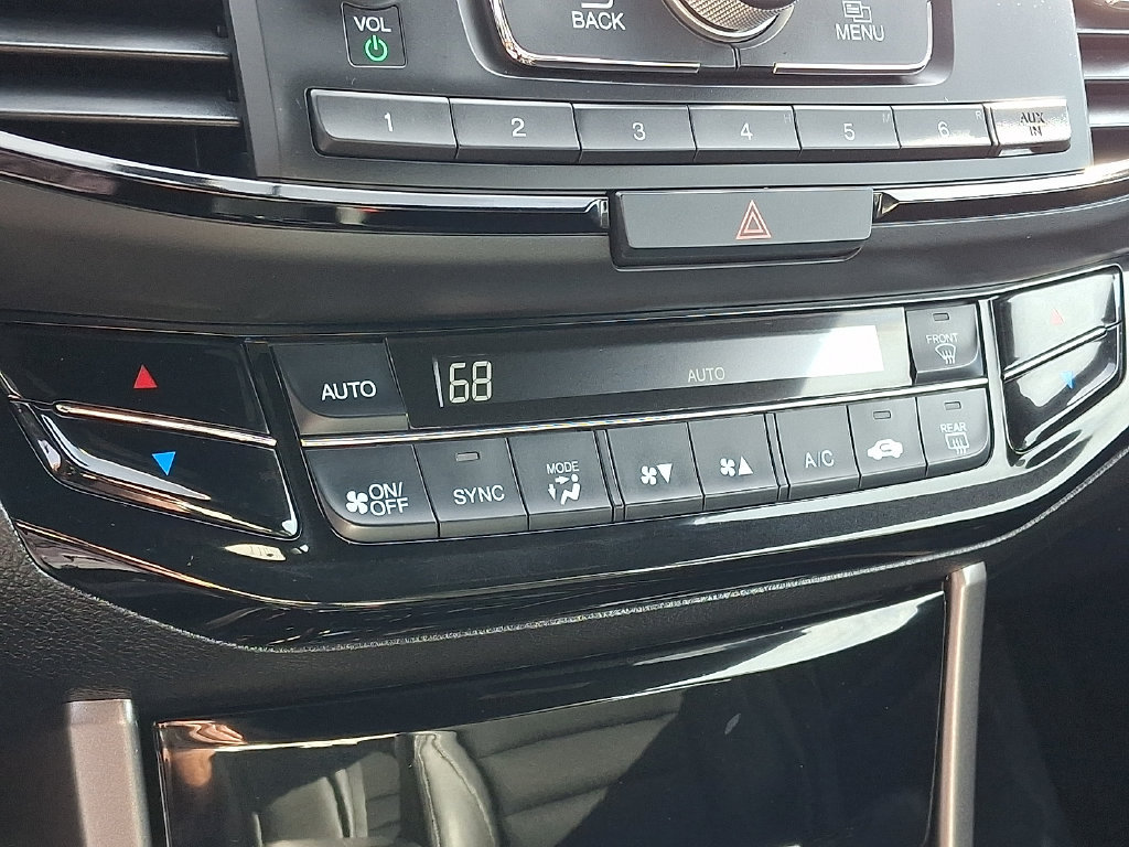 Used 2017 Honda Accord Sport image 15