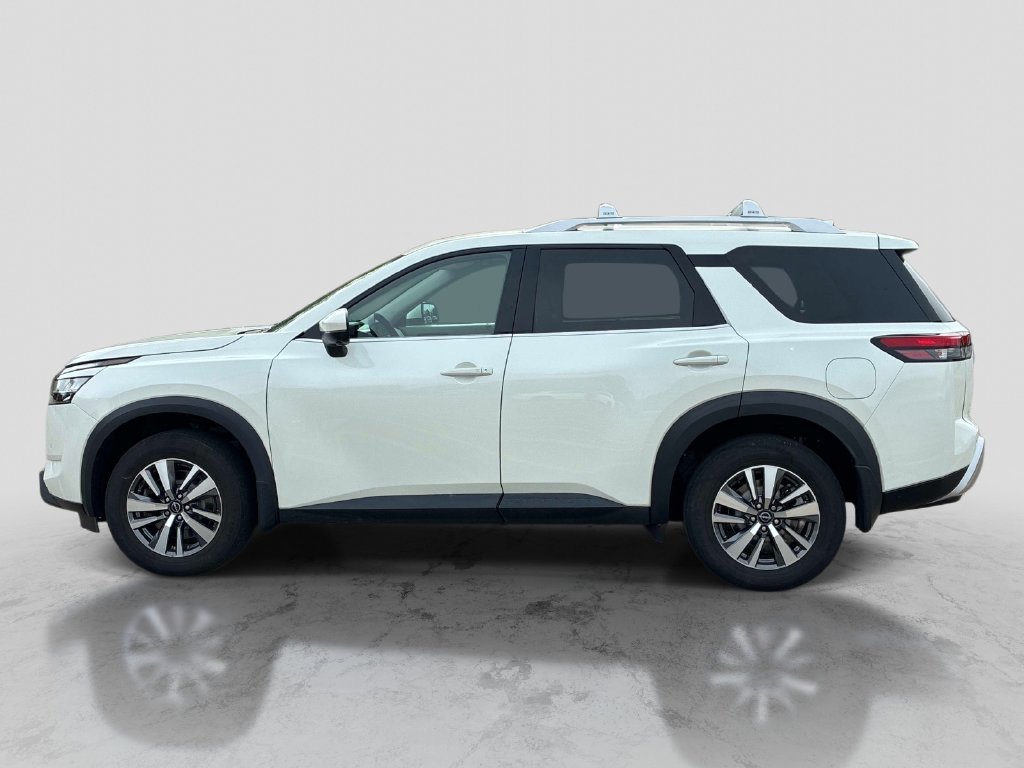 Used 2023 Nissan Pathfinder SL AWD/4WD image 4