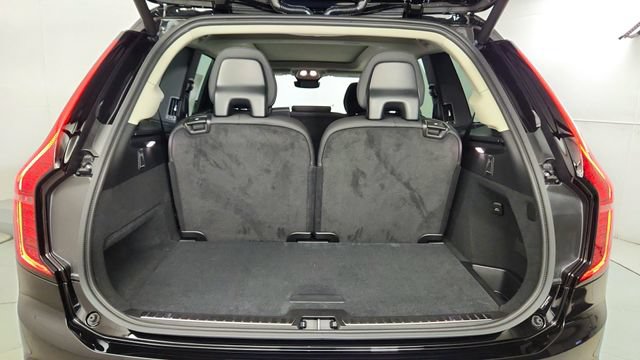 New 2026 Volvo XC90 B5 Core AWD/4WD image 39
