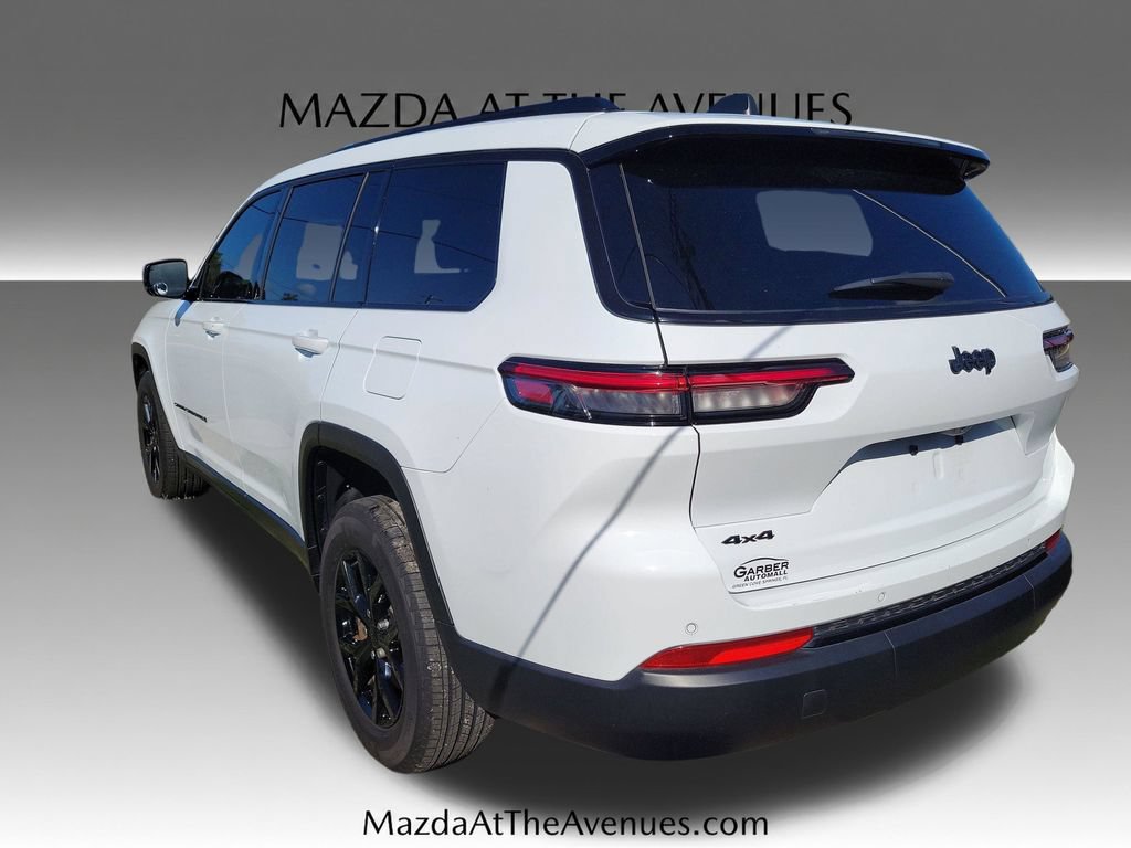 Used 2024 Jeep Grand Cherokee L Altitude AWD/4WD image 3