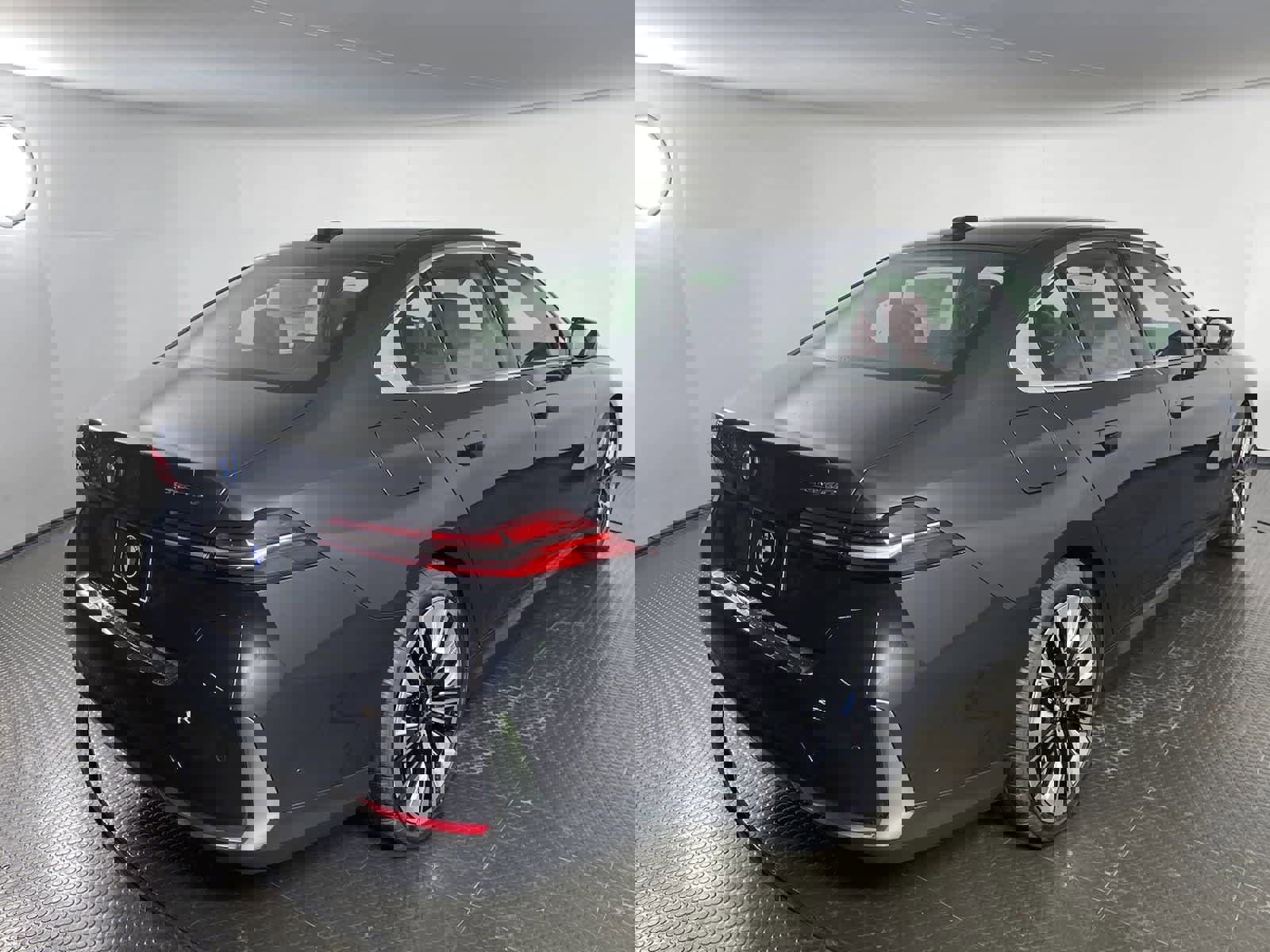 Certified 2024 BMW i5 eDrive40i w/ Premium Package image 4