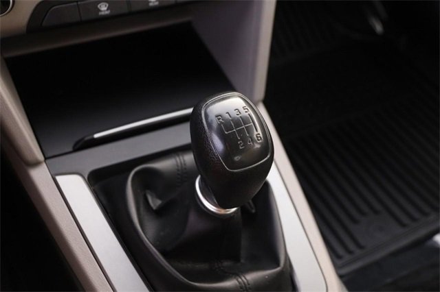 Used 2018 Hyundai Elantra SE image 16