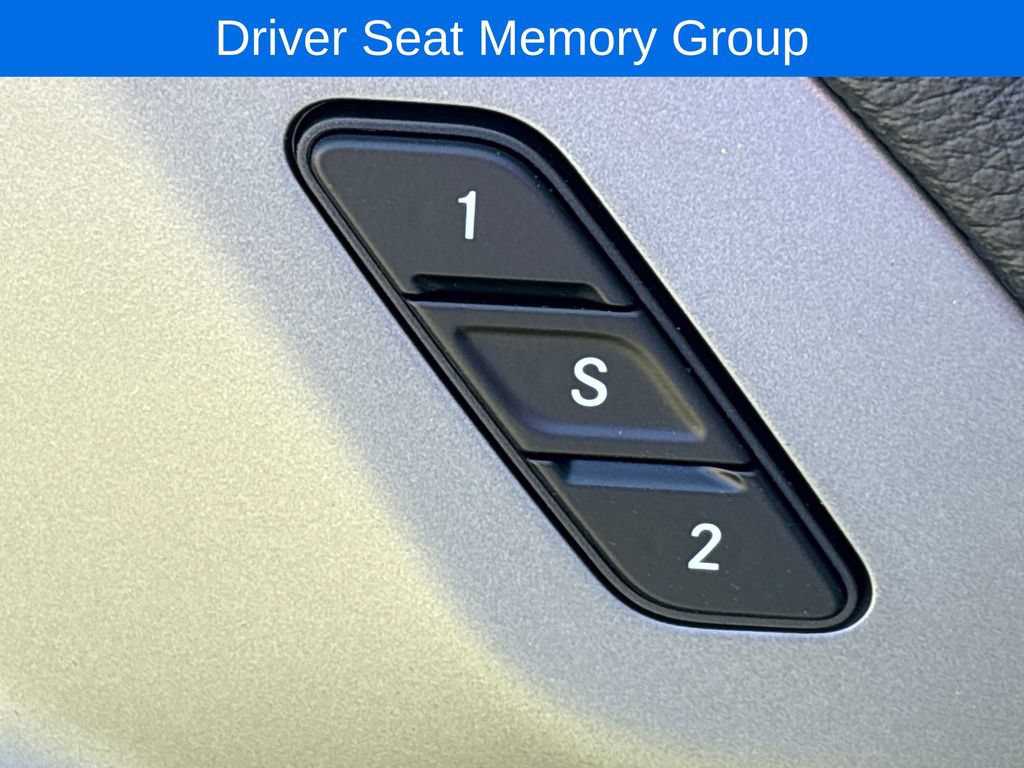 New 2027 Chrysler Pacifica Select FWD image 34