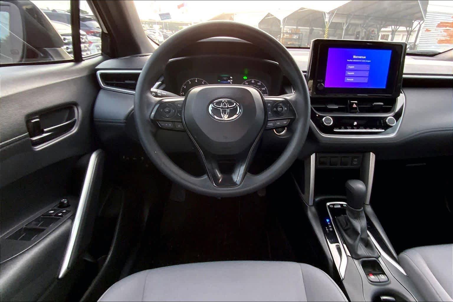 Used 2023 Toyota Corolla Cross AWD Hybrid image 6