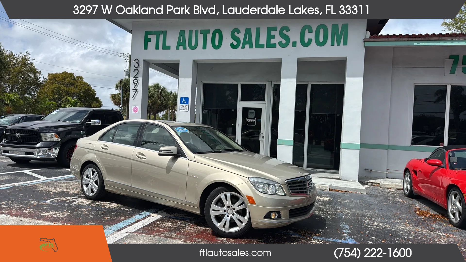 Used 2011 Mercedes-Benz C 300 Sedan image 2