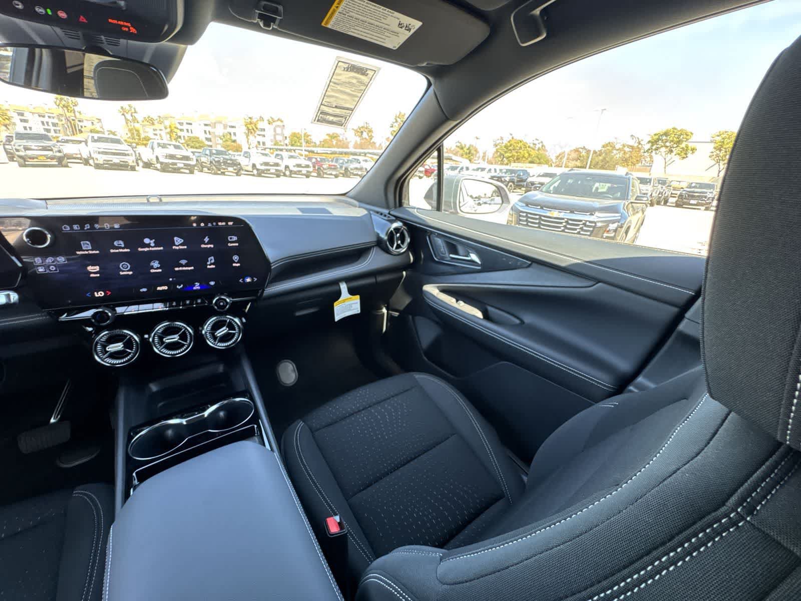 New 2025 Chevrolet Blazer EV LT AWD/4WD image 3