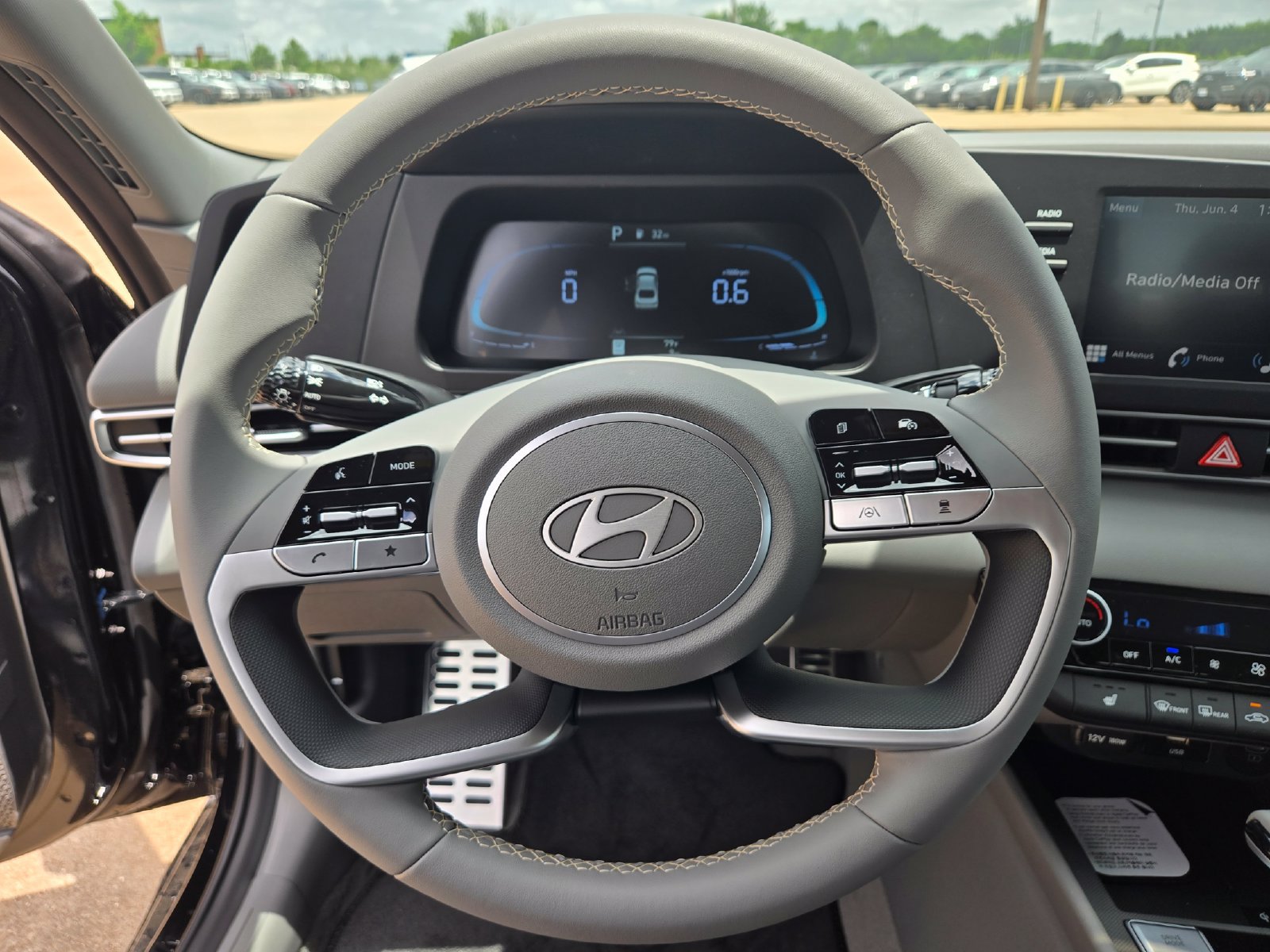 New 2026 Hyundai Elantra SEL Sport Premium FWD image 10