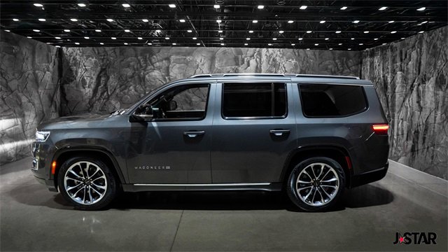 Used 2024 Jeep Wagoneer Series III w/ Premium Group I image 22