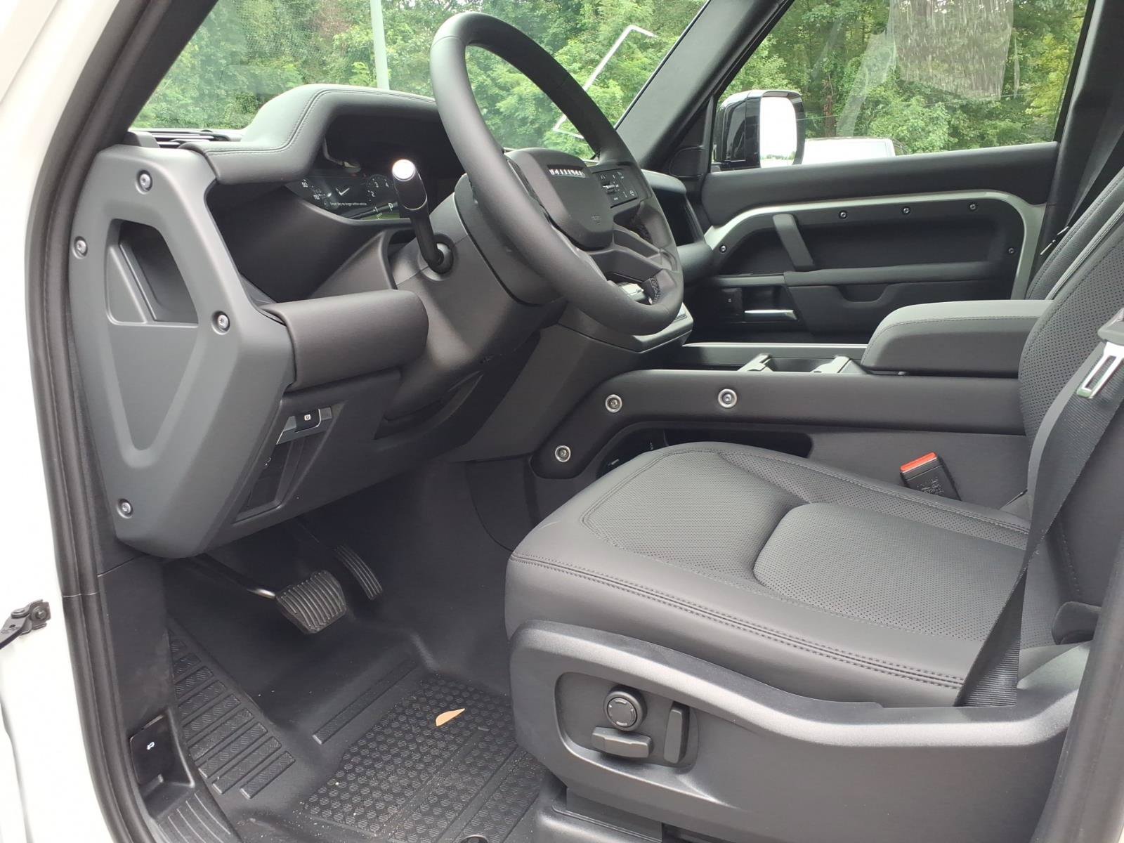 New 2026 Land Rover Defender 110 S AWD/4WD image 16
