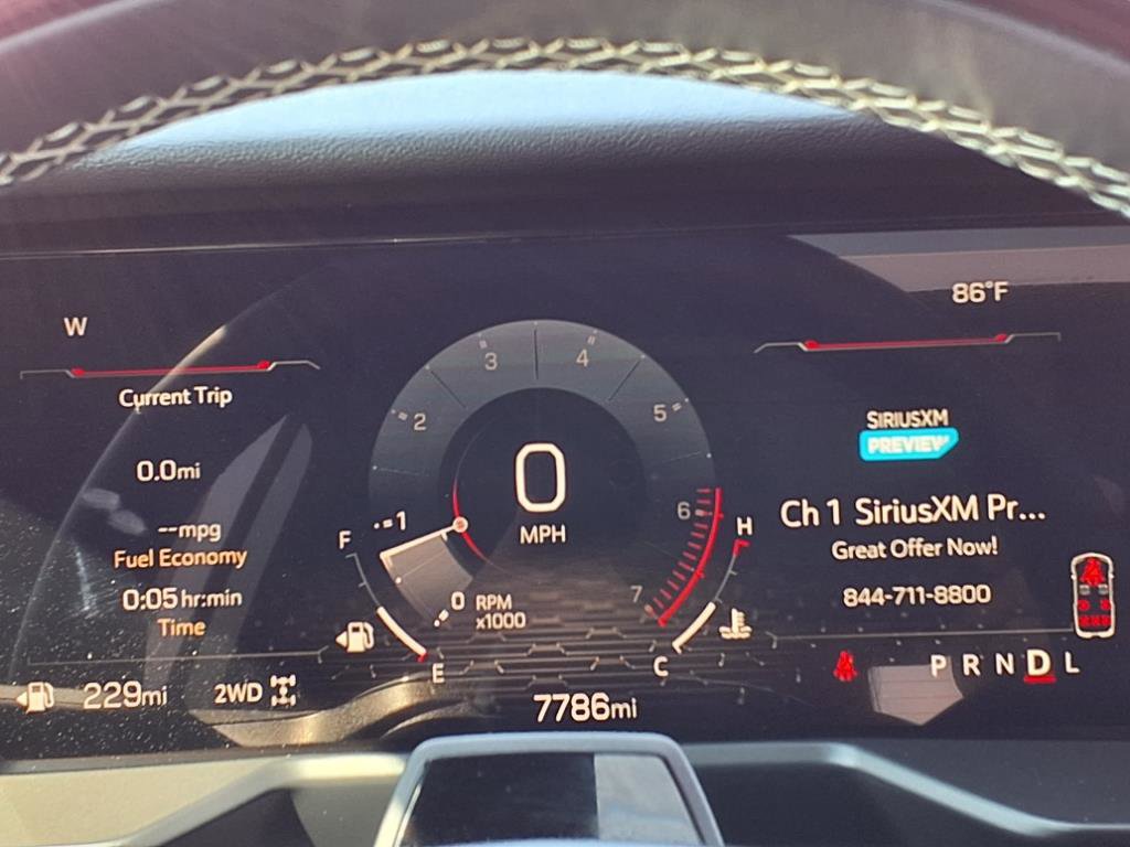 Used 2024 GMC Acadia Denali w/ Super Cruise Package image 16