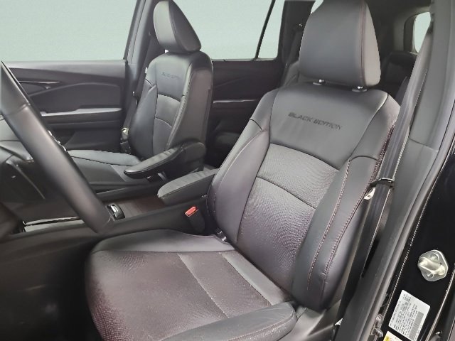 Used 2021 Honda Pilot Black Edition image 25
