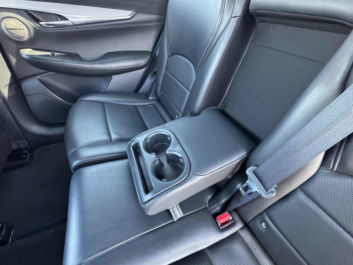 Used 2019 INFINITI QX50 Essential w/ Sensory Package AWD/4WD image 32