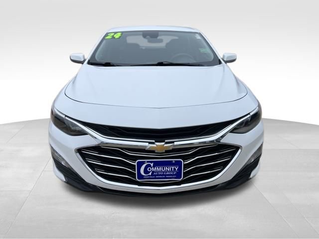 Used 2024 Chevrolet Malibu LT image 3