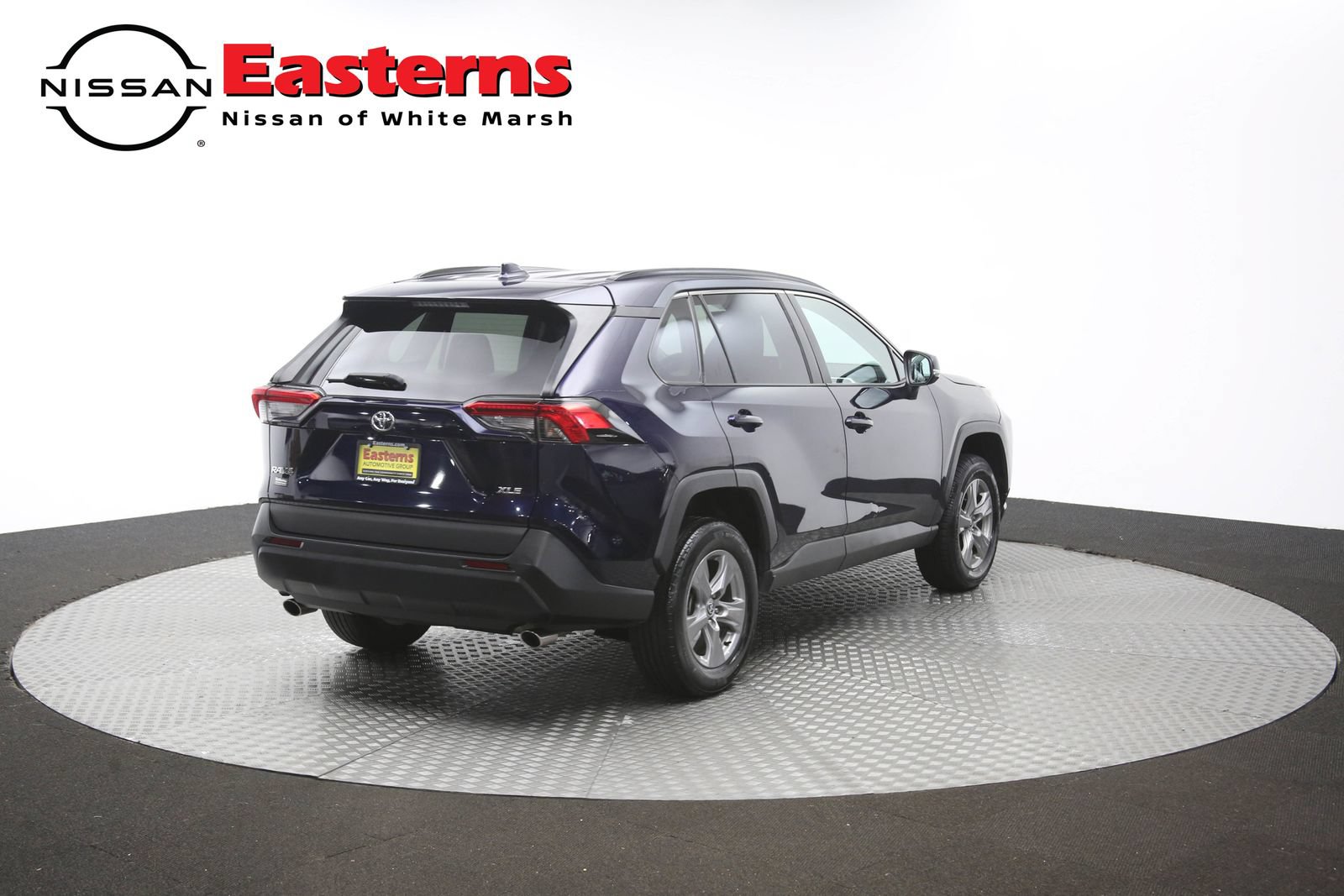 Used 2024 Toyota RAV4 XLE FWD image 38